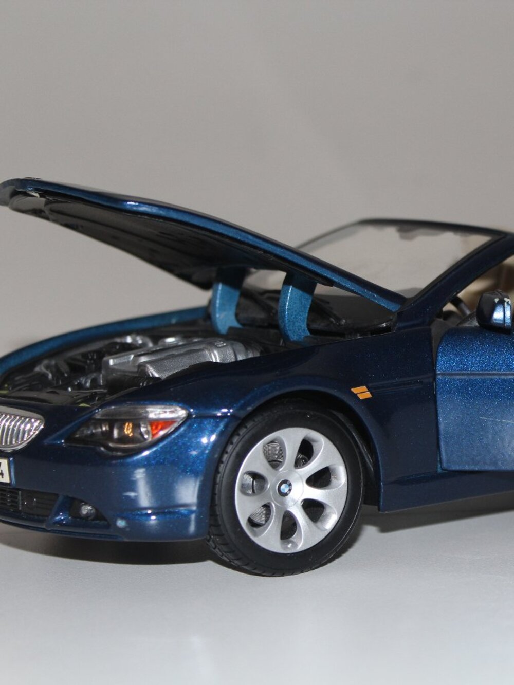 Vntg 2005 Maisto Special Edition BMW 645 Ci Cabrio Blue 1:18 Scale Diecast Car